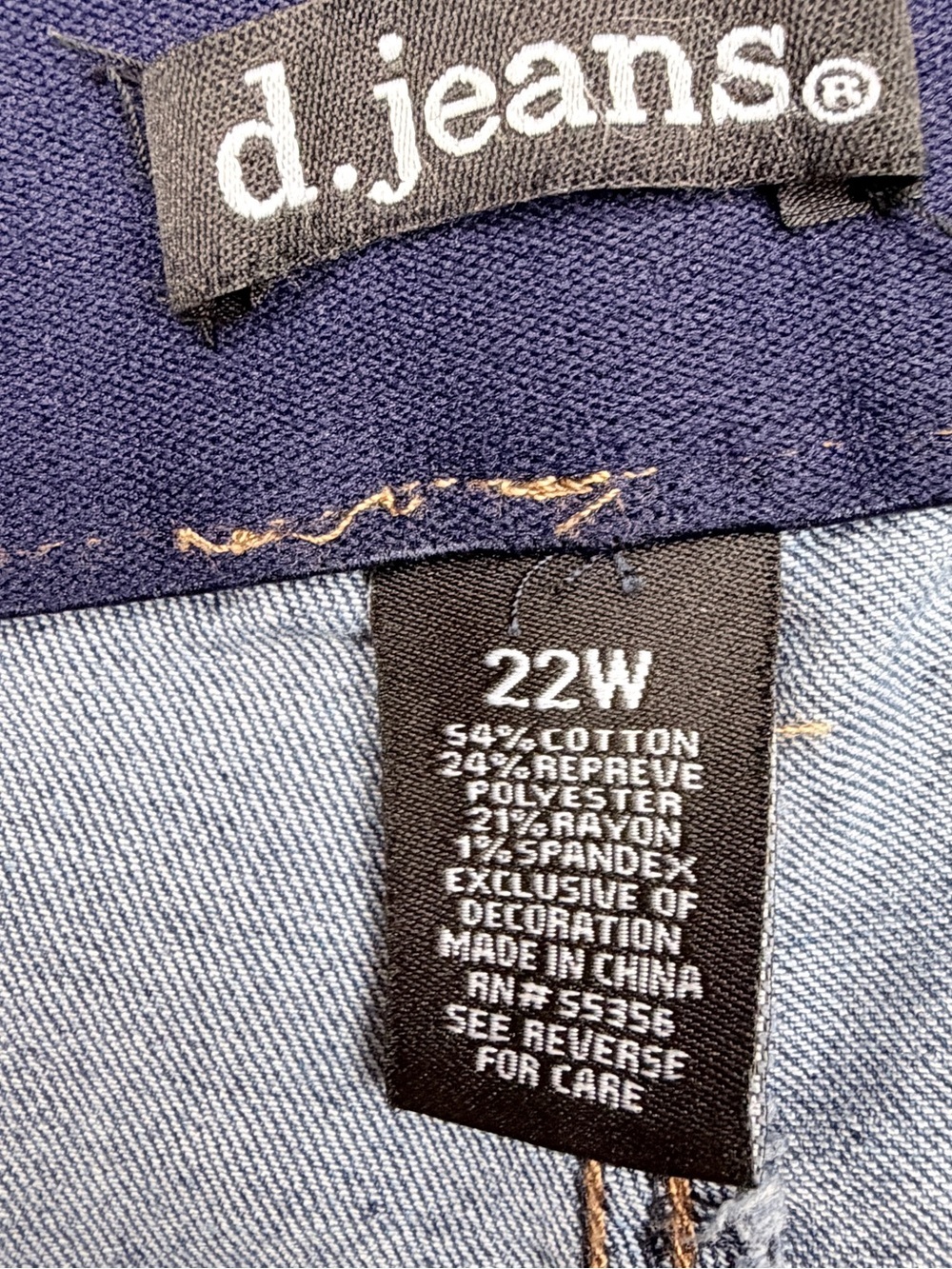 d. jeans Women's Medium Blue Skinny Jeans - Picture 7 of 8
